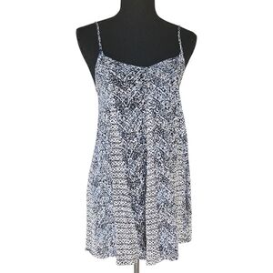 Women's Blue and White Patterned Tunic  💯 Rayon